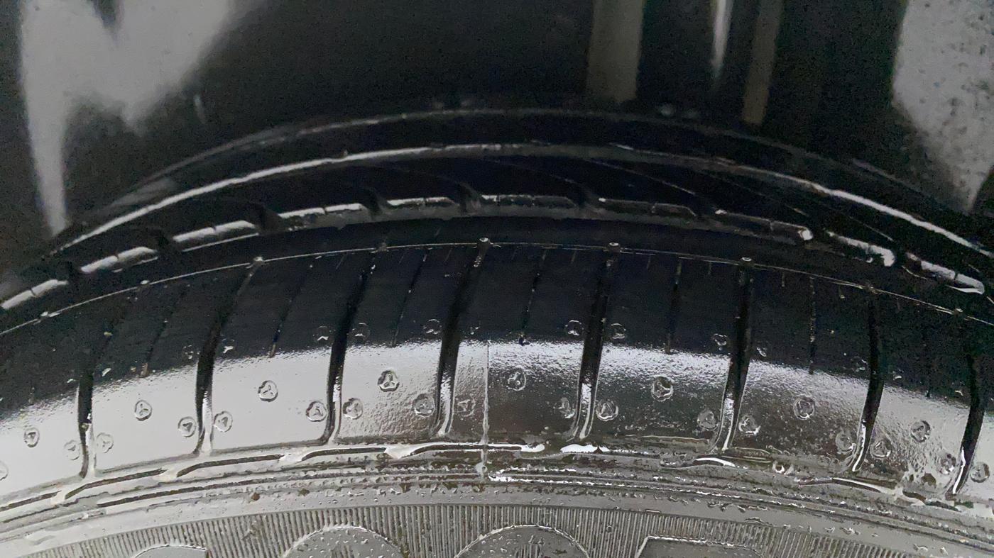 2022 Maruti Ciaz ZETA AT 1.5  SHVS PETROL, Petrol, Automatic, 7,815 km, Left Rear Tyre Tread