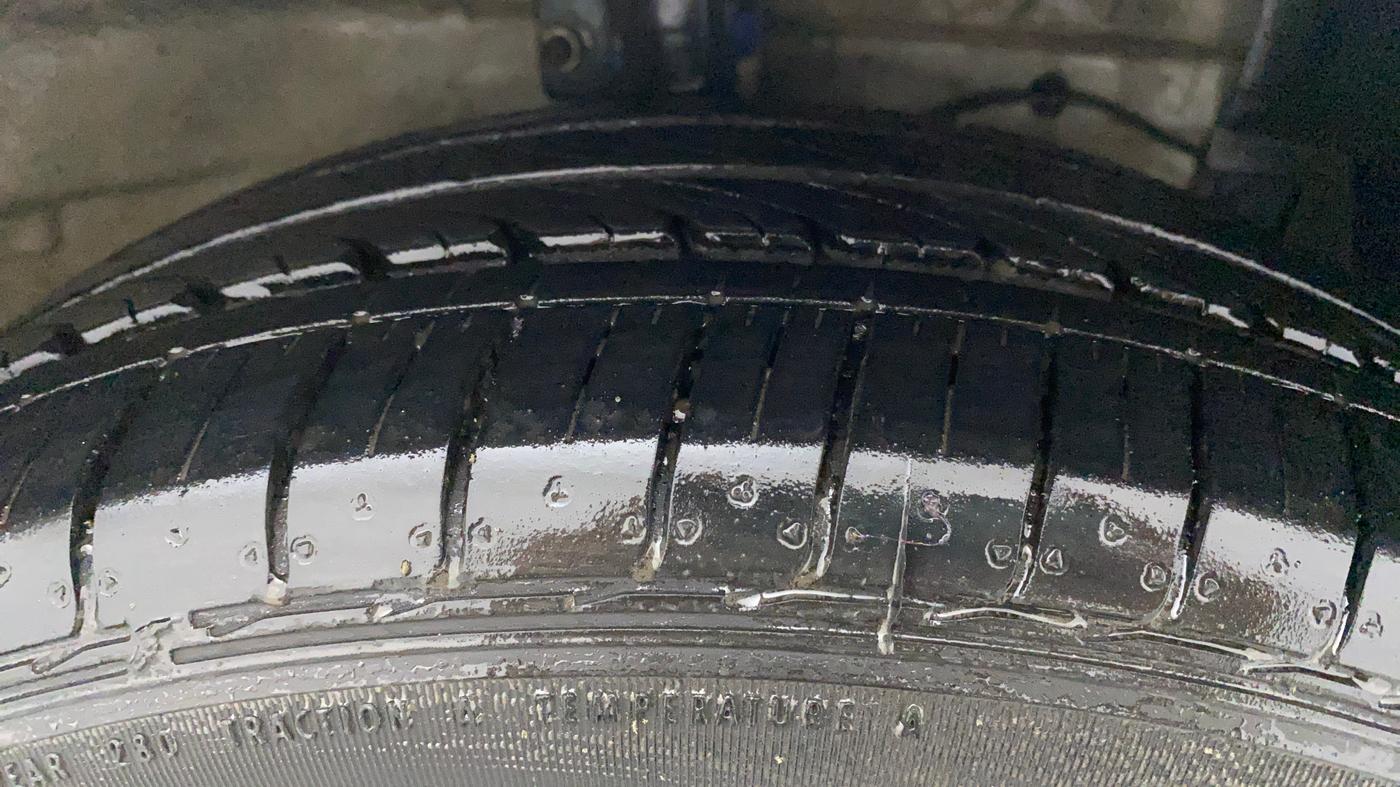 2022 Maruti Ciaz ZETA AT 1.5  SHVS PETROL, Petrol, Automatic, 7,815 km, Right Front Tyre Tread