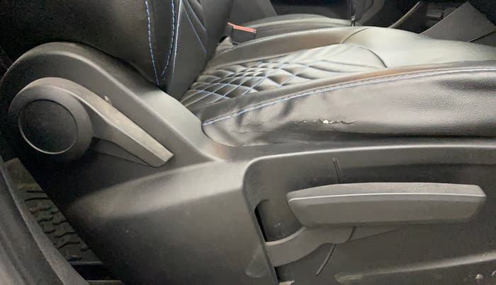 2021 Tata PUNCH CREATIVE  AMT, Petrol, Automatic, 50,148 km, Driver Side Adjustment Panel