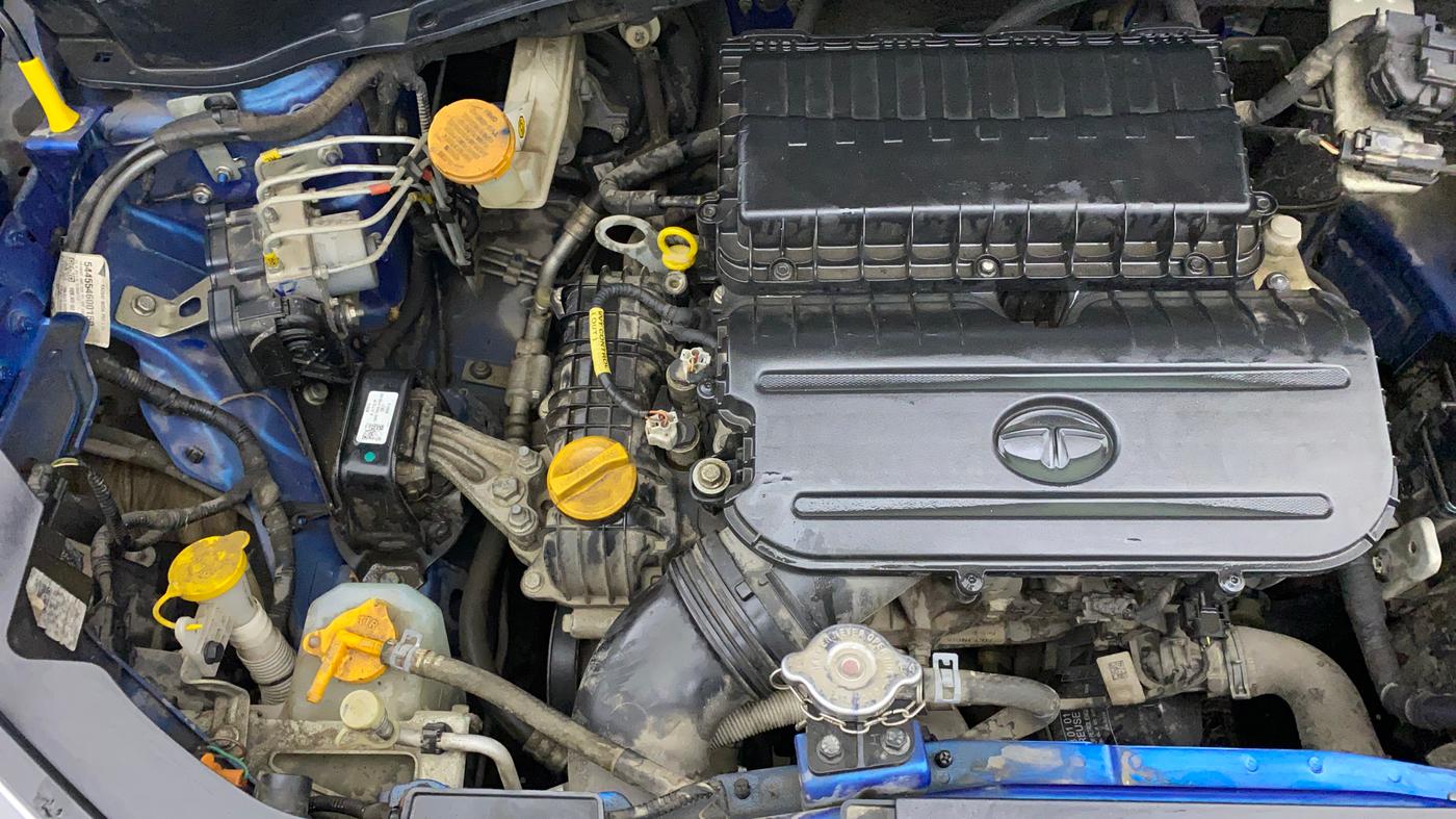 2021 Tata PUNCH CREATIVE  AMT, Petrol, Automatic, 50,148 km, Engine View - Right