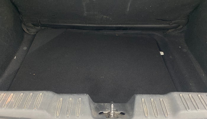 2022 Tata ALTROZ XZ PETROL, Petrol, Manual, 42,656 km, Boot Inside