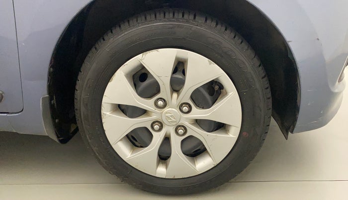 2015 Hyundai Xcent S 1.2, Petrol, Manual, 25,775 km, Right Front Wheel
