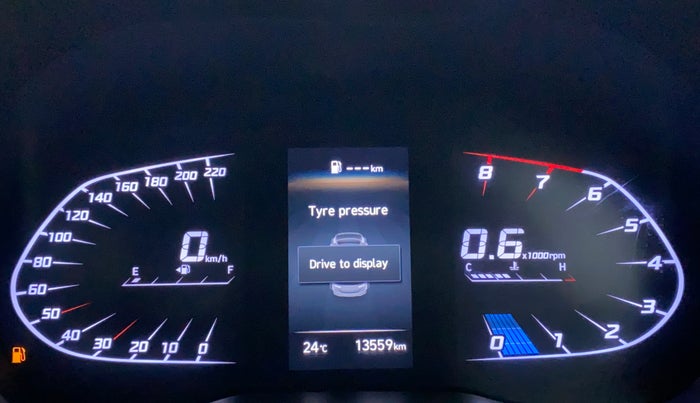 2022 Hyundai Verna SX (O)1.5 VTVT, Petrol, Manual, 13,694 km, Odometer Image