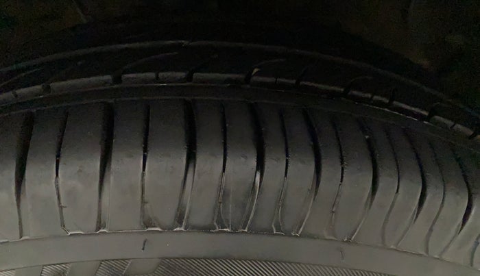 2019 Hyundai NEW SANTRO SPORTZ AMT, Petrol, Automatic, 32,643 km, Right Front Tyre Tread