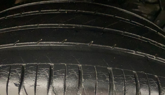 2021 Toyota URBAN CRUISER PREMIUM GRADE MT, Petrol, Manual, 33,219 km, Right Front Tyre Tread