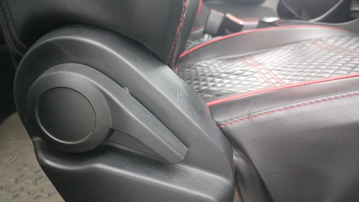 2021 Tata ALTROZ XT PETROL, Petrol, Manual, 55,864 km, Driver Side Adjustment Panel