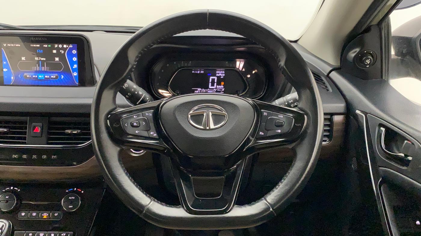 2022 Tata NEXON XZ PLUS DIESEL KAZIRANGA, Diesel, Manual, 14,871 km, Steering Wheel Close Up