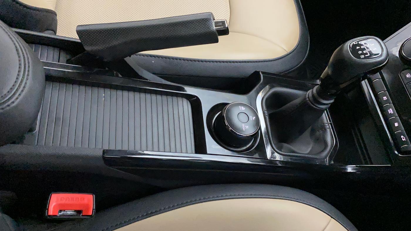 2022 Tata NEXON XZ PLUS DIESEL KAZIRANGA, Diesel, Manual, 14,871 km, Gear Lever