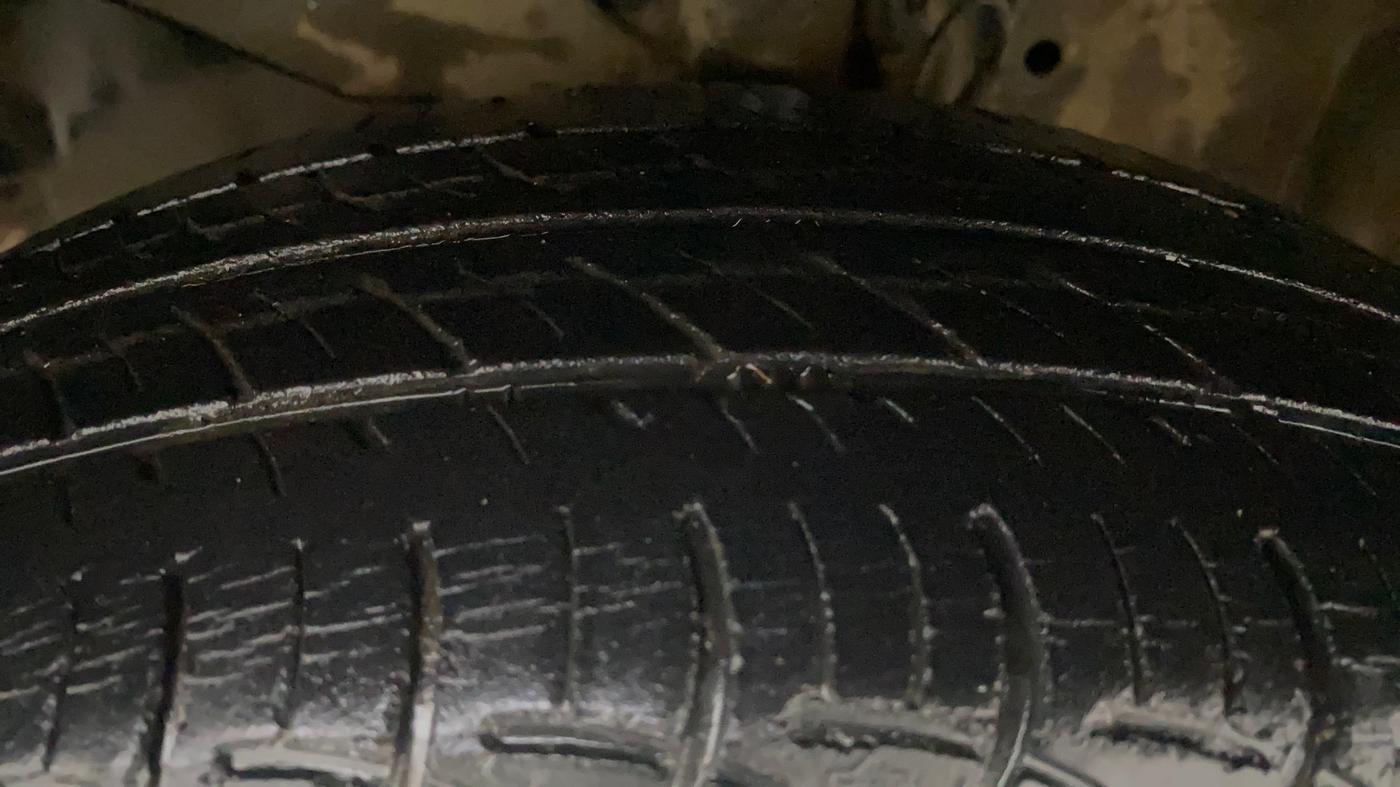 2017 Honda Amaze 1.2L I-VTEC S AT OPT, Petrol, Automatic, 22,763 km, Left Front Tyre Tread