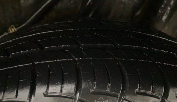 2017 Honda Amaze 1.2L I-VTEC S AT OPT, Petrol, Automatic, 22,735 km, Left Rear Tyre Tread