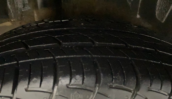 2017 Honda Amaze 1.2L I-VTEC S AT OPT, Petrol, Automatic, 22,735 km, Right Rear Tyre Tread