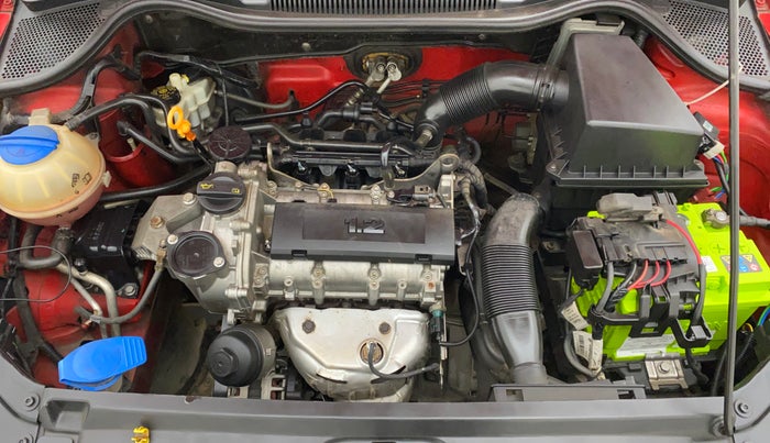 2014 Volkswagen Polo HIGHLINE1.2L, Petrol, Manual, 80,111 km, Open Bonet