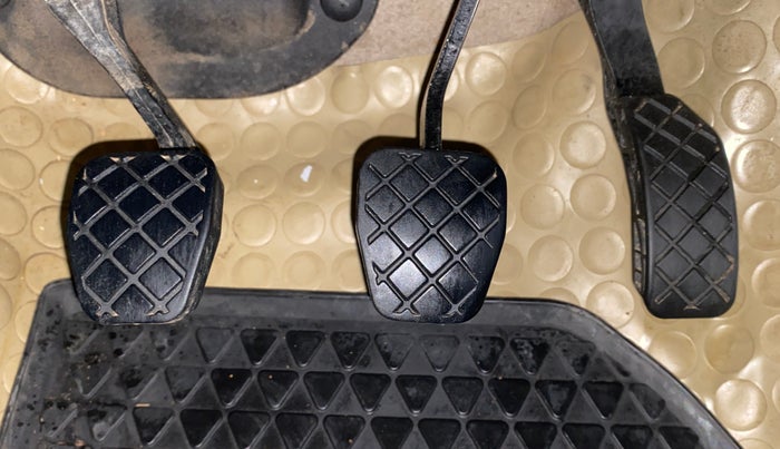 2014 Volkswagen Polo HIGHLINE1.2L, Petrol, Manual, 80,111 km, Pedals