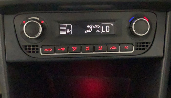 2014 Volkswagen Polo HIGHLINE1.2L, Petrol, Manual, 80,111 km, Automatic Climate Control