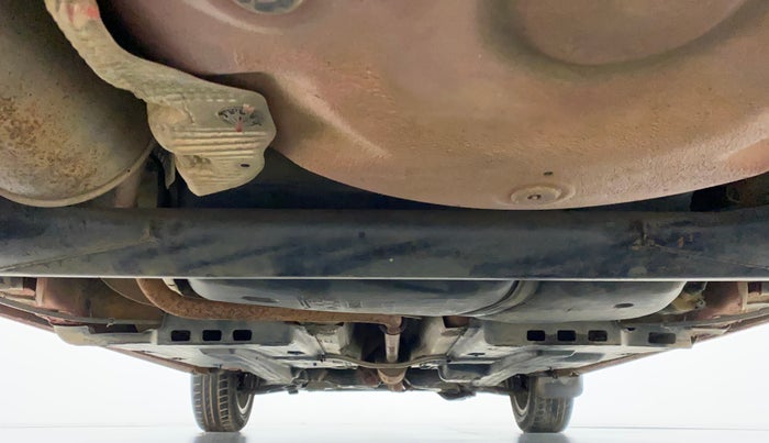 2014 Volkswagen Polo HIGHLINE1.2L, Petrol, Manual, 80,111 km, Rear Underbody