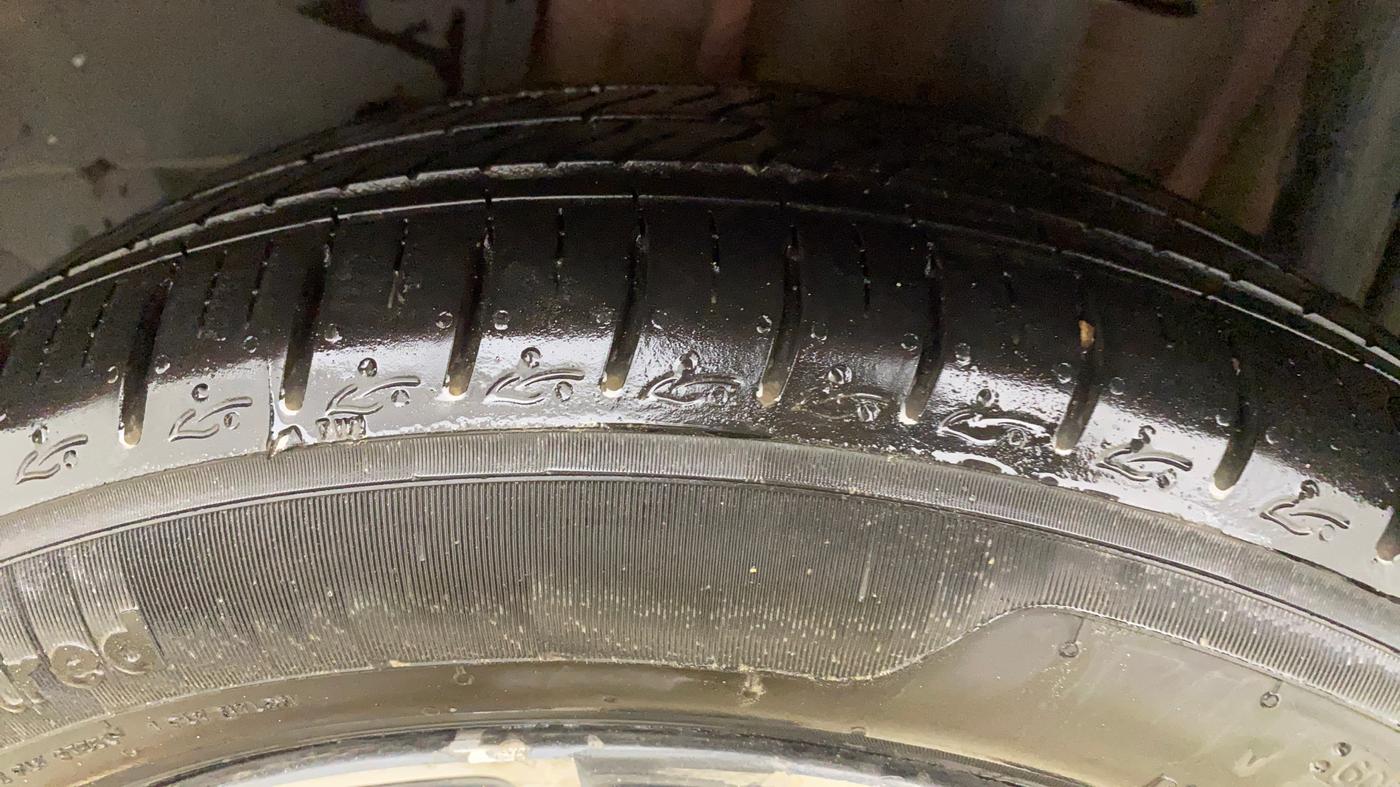 2018 Tata TIGOR XZ (O) PETROL, CNG, Manual, 76,584 km, Left Rear Tyre Tread