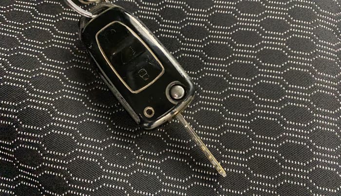 2018 Tata TIGOR XZ (O) PETROL, CNG, Manual, 76,584 km, Key Close Up