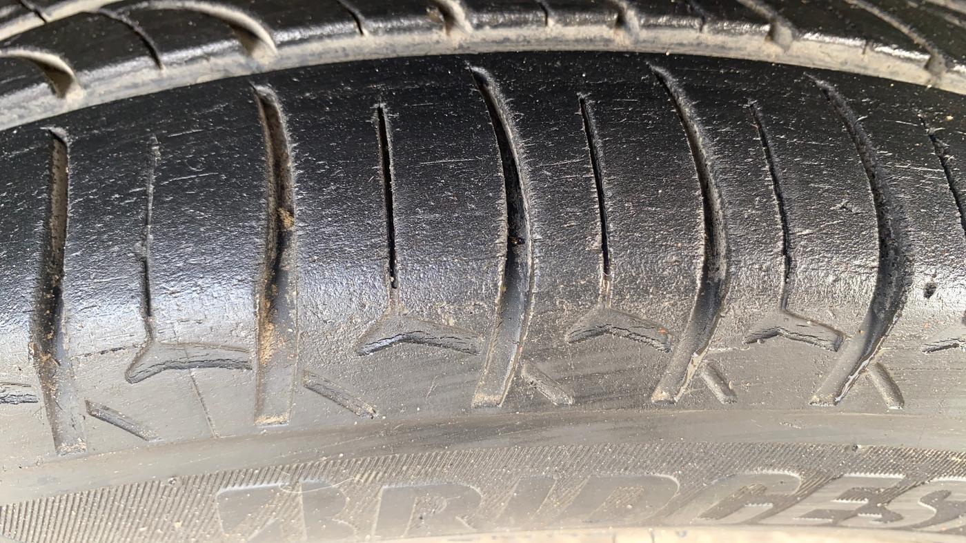 2014 Maruti Alto K10 VXI AMT, Petrol, Automatic, 34,789 km, Left Front Tyre Tread