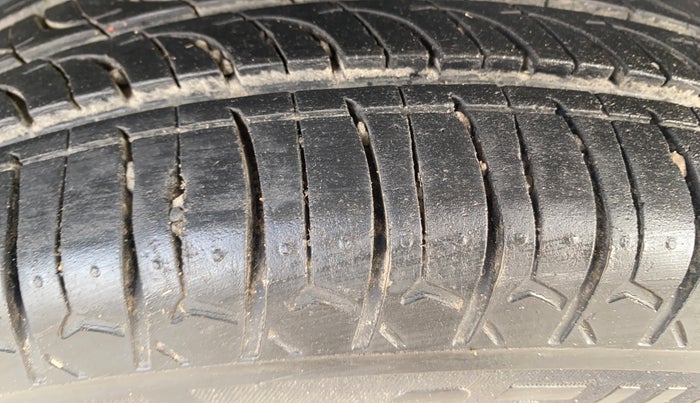 2014 Maruti Alto K10 VXI AMT, Petrol, Automatic, 34,789 km, Left Rear Tyre Tread