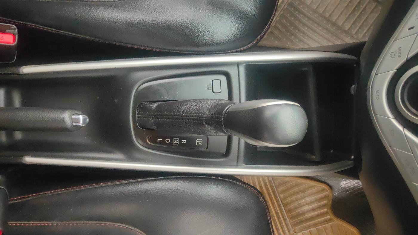 2016 Maruti Baleno DELTA CVT PETROL 1.2, Petrol, Automatic, 66,700 km, Gear Lever