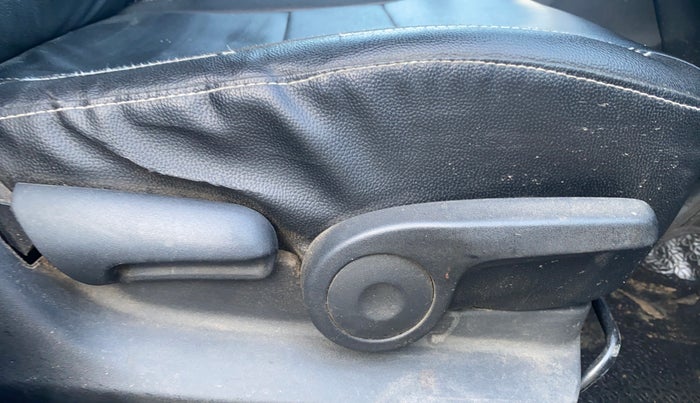 2017 Maruti S Cross ZETA 1.3, Diesel, Manual, 87,653 km, Driver Side Adjustment Panel