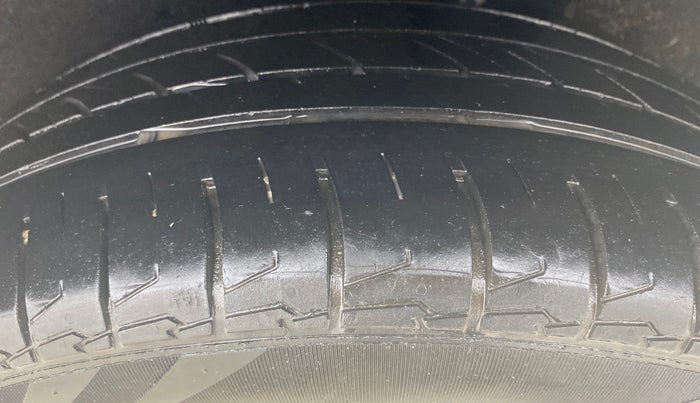 2020 Maruti Baleno ZETA PETROL 1.2, Petrol, Manual, 58,333 km, Left Rear Tyre Tread