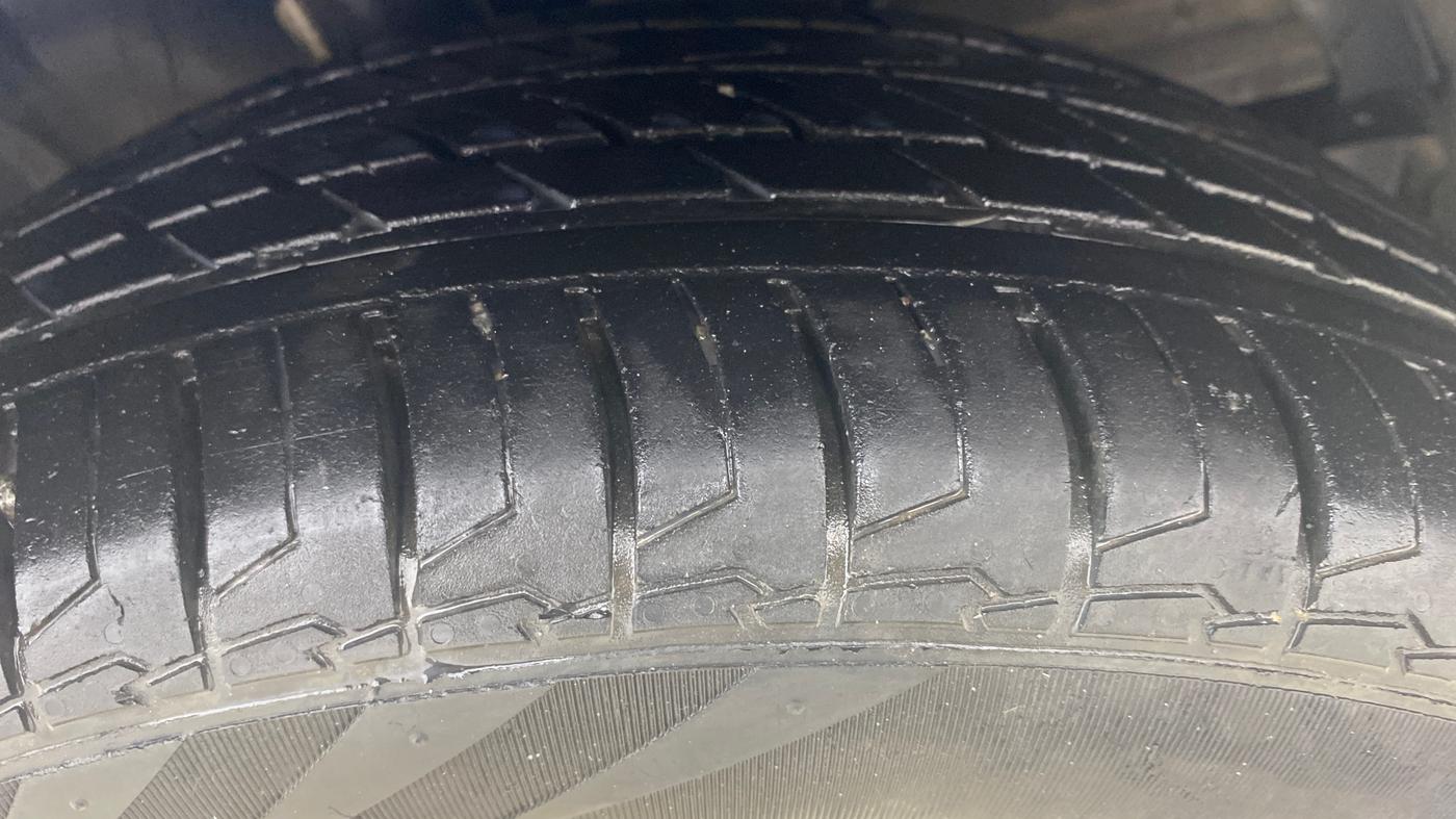2020 Maruti Baleno ZETA PETROL 1.2, Petrol, Manual, 58,333 km, Right Front Tyre Tread