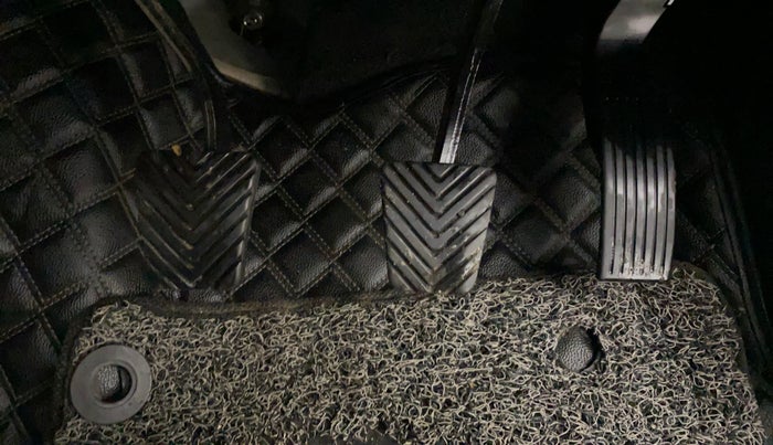 2021 KIA SONET HTK PLUS 1.2, Petrol, Manual, 43,645 km, Pedals