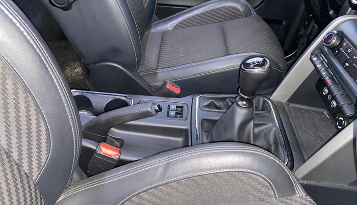 2021 Mahindra Thar LX HARD TOP 4WD MT, Diesel, Manual, 53,705 km, Gear Lever