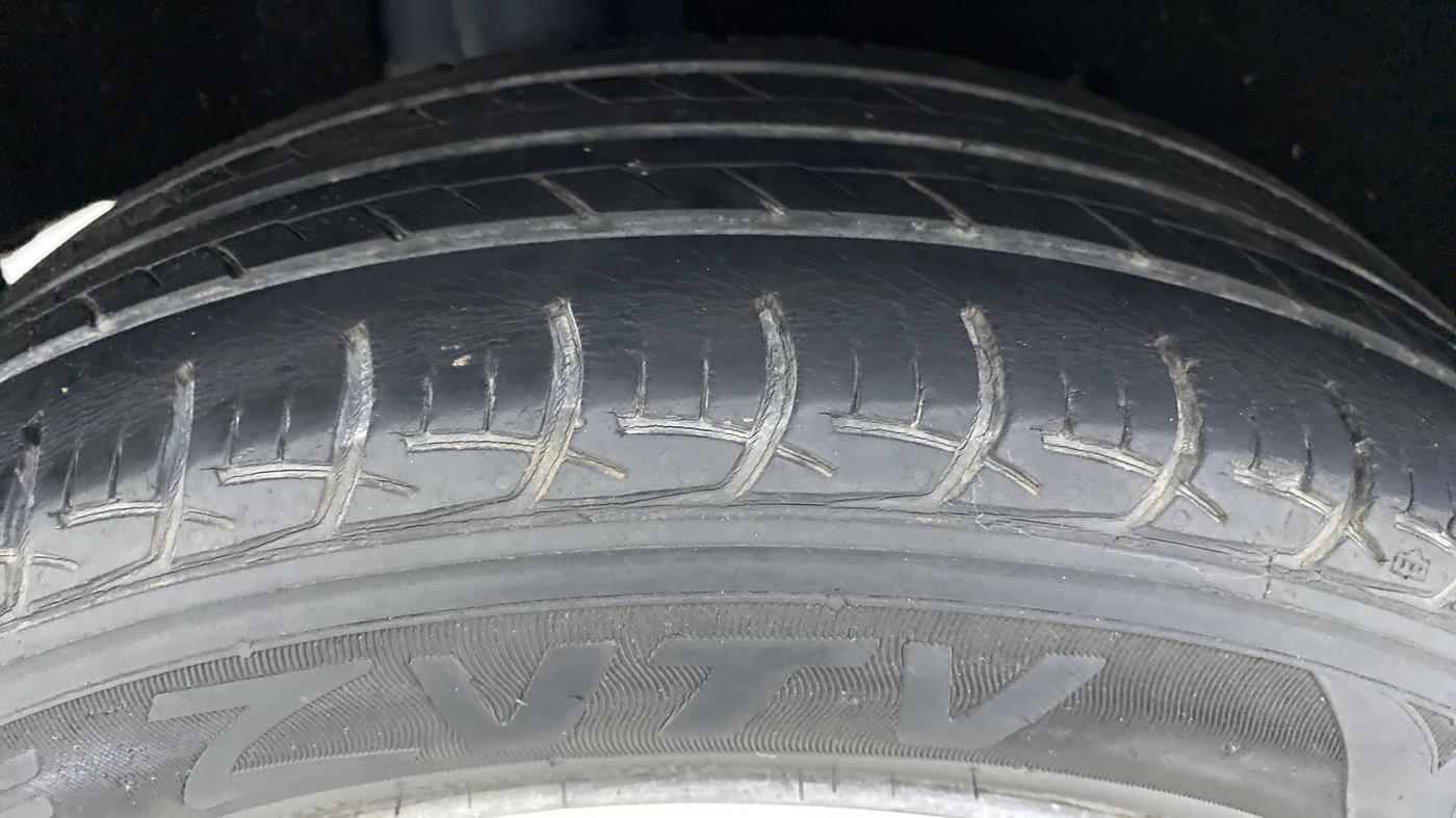 2017 Maruti Baleno DELTA 1.2 K12, Petrol, Manual, 63,288 km, Right Rear Tyre Tread