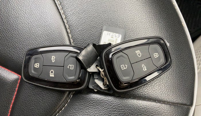 2021 Tata NEXON XZ PLUS (O) PETROL, Petrol, Manual, 40,161 km, Key Close Up