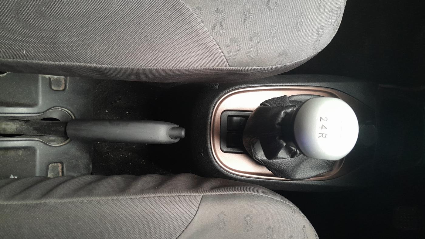 2016 Tata Nano TWIST XT, Petrol, Manual, 49,189 km, Gear Lever