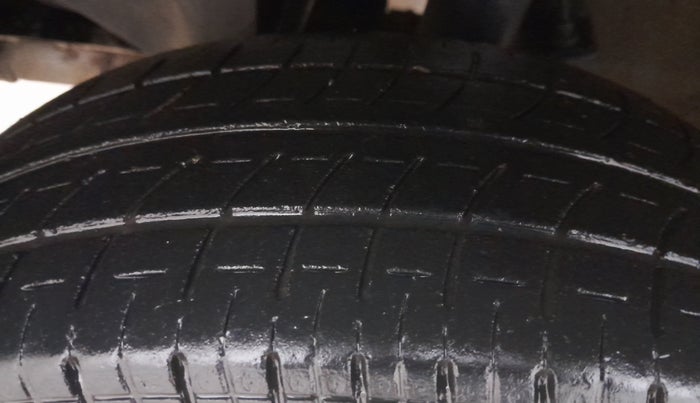 2016 Tata Nano TWIST XT, Petrol, Manual, 49,113 km, Left Front Tyre Tread