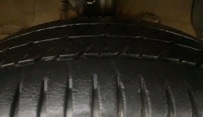 2014 Hyundai Grand i10 MAGNA 1.2 KAPPA VTVT, Petrol, Manual, 63,231 km, Right Front Tyre Tread