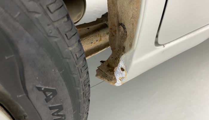 2018 Maruti Wagon R 1.0 LXI CNG, CNG, Manual, 27,190 km, Right running board - Slightly rusted