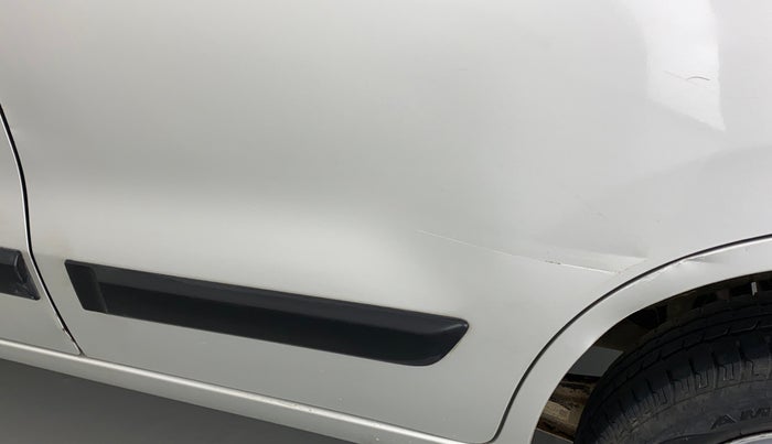 2018 Maruti Wagon R 1.0 LXI CNG, CNG, Manual, 27,190 km, Rear left door - Slightly dented