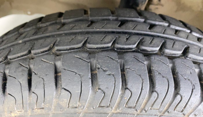 2018 Maruti Wagon R 1.0 LXI CNG, CNG, Manual, 27,190 km, Left Front Tyre Tread