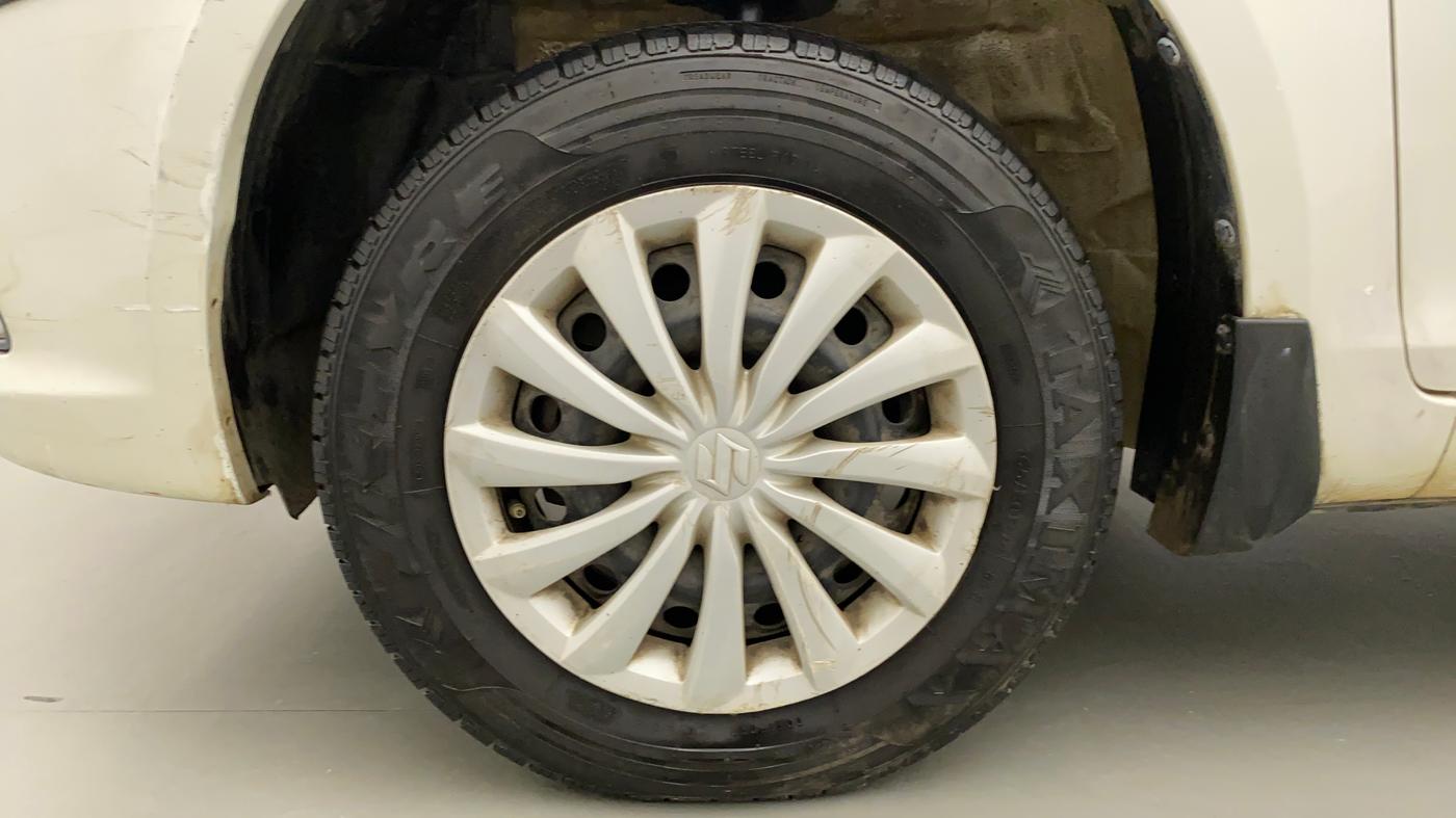 2016 Maruti Swift Dzire VXI, CNG, Manual, 81,632 km, Left Front Wheel