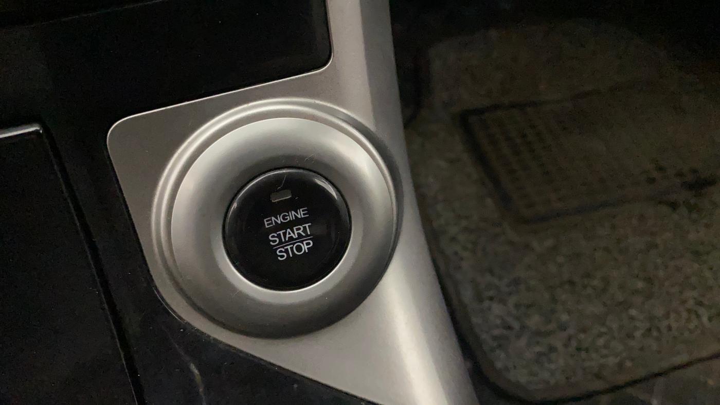 2018 Mahindra XUV500 W11 AT, Diesel, Automatic, 84,090 km, Keyless Start/ Stop Button