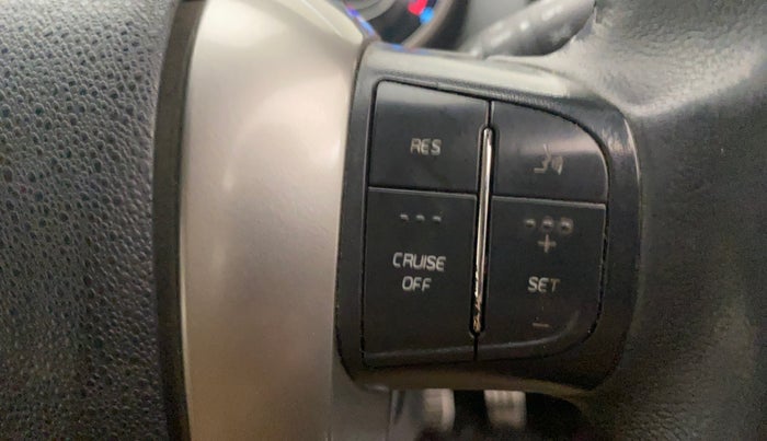 2018 Mahindra XUV500 W11 AT, Diesel, Automatic, 84,090 km, Adaptive Cruise Control