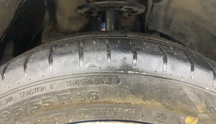 2021 Maruti Baleno ZETA PETROL 1.2, Petrol, Manual, 72,245 km, Right Front Tyre Tread