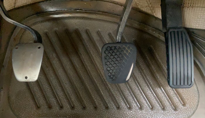 2014 Honda City 1.5L I-DTEC SV, Diesel, Manual, 1,25,757 km, Pedals