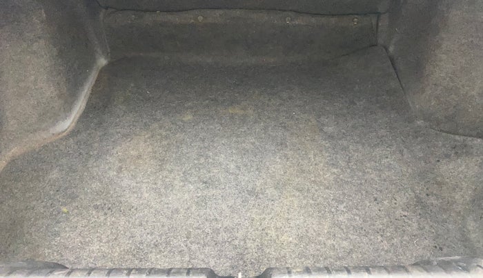 2014 Honda City 1.5L I-DTEC SV, Diesel, Manual, 1,25,757 km, Boot Inside