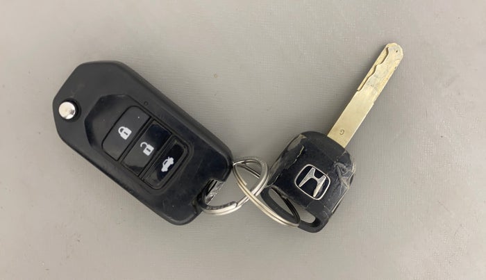 2014 Honda City 1.5L I-DTEC SV, Diesel, Manual, 1,25,757 km, Key Close Up