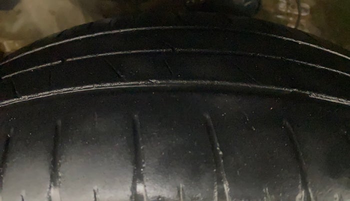 2014 Honda City 1.5L I-DTEC SV, Diesel, Manual, 1,25,757 km, Left Front Tyre Tread