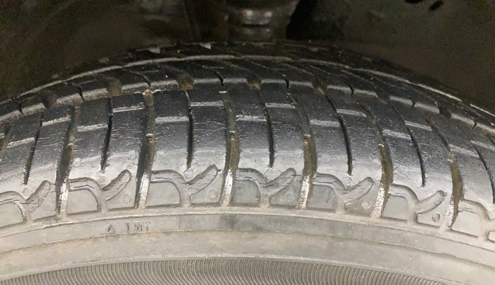 2015 Maruti Wagon R 1.0 VXI, Petrol, Manual, 36,091 km, Right Front Tyre Tread