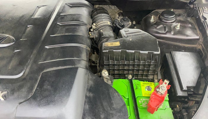 2018 Mahindra XUV500 W11, Diesel, Manual, 48,357 km, Engine View - Left