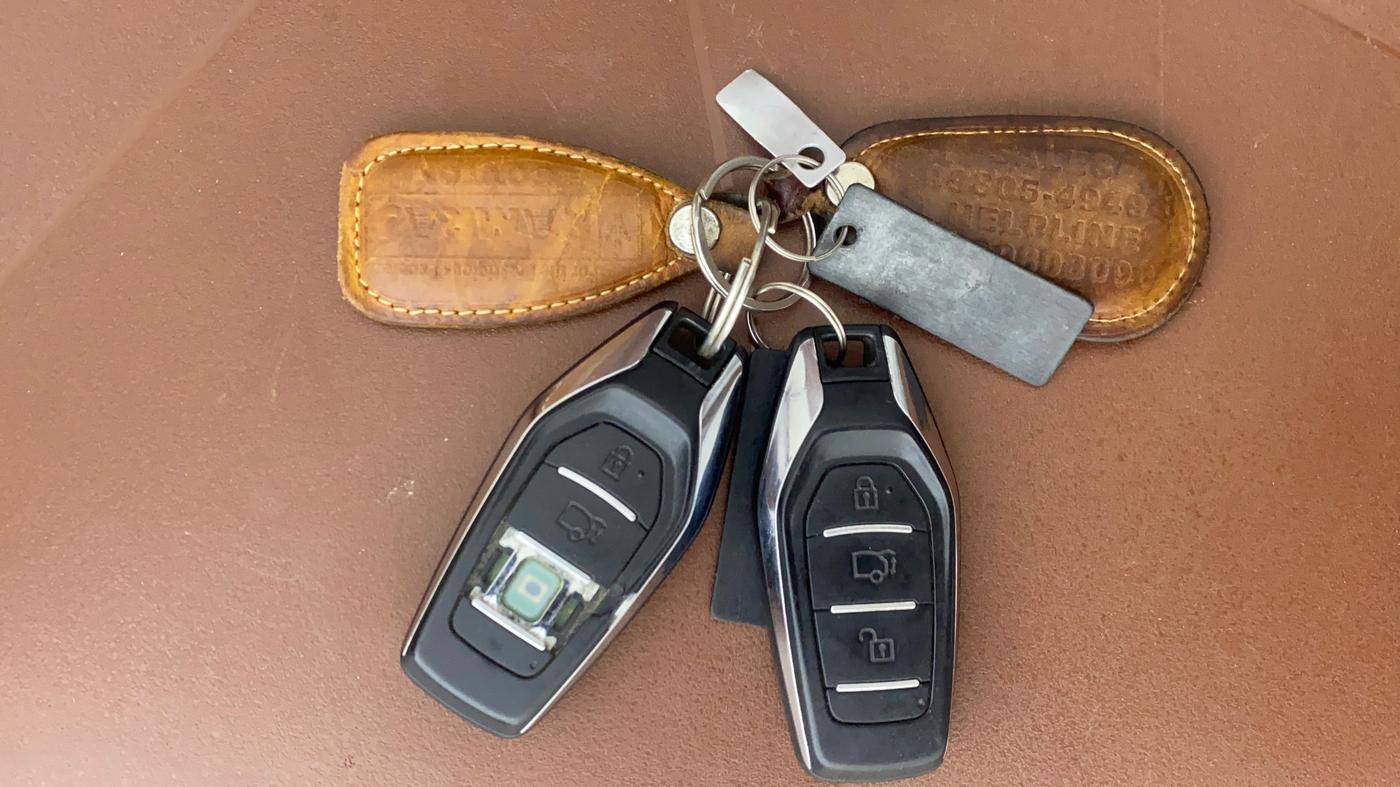 2018 Mahindra XUV500 W11, Diesel, Manual, 48,357 km, Key Close Up