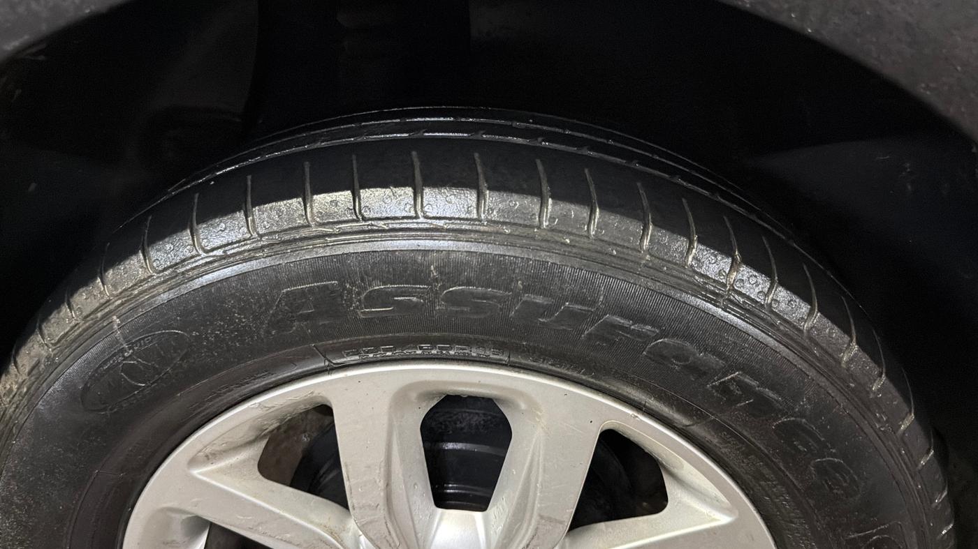 2019 Hyundai Creta SX 1.6 PETROL, Petrol, Manual, 1,18,767 km, Right Rear Tyre Tread