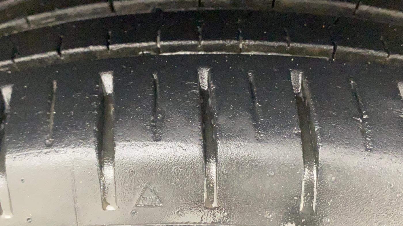 2022 Maruti Baleno ALPHA PETROL 1.2, Petrol, Manual, 30,807 km, Right Front Tyre Tread